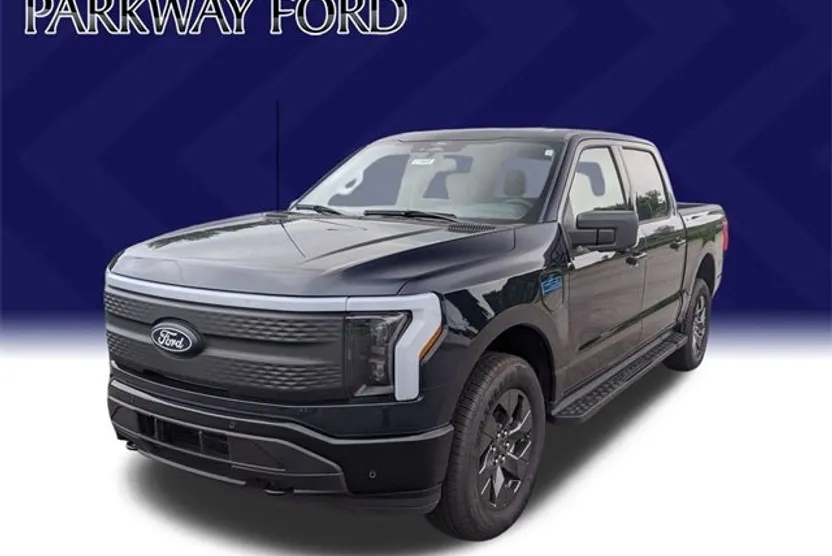 2025 Ford F-150 Lightning photo 1