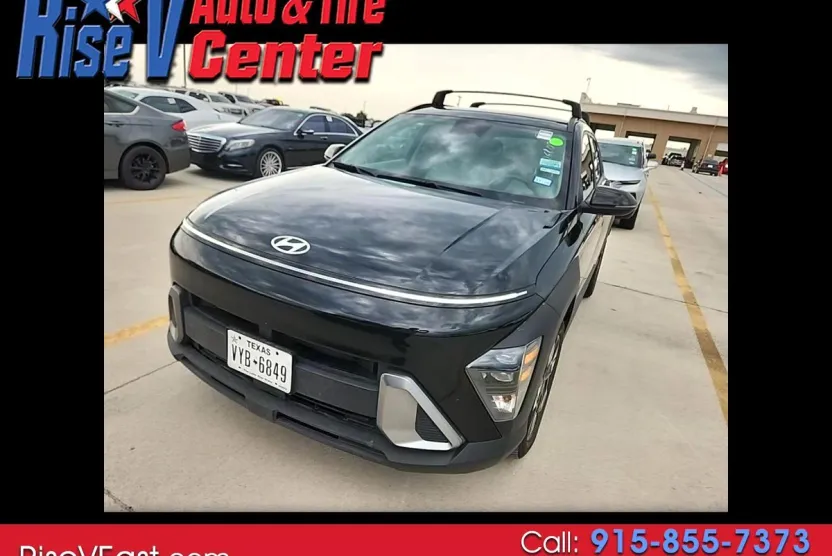 2025 Hyundai Kona SEL photo 1