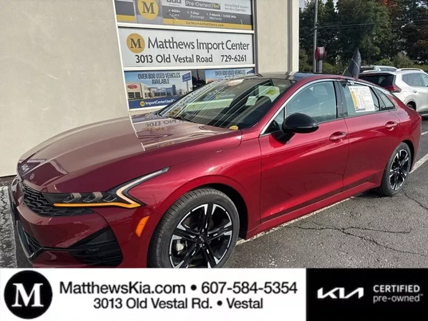 2023 Kia K5 GT-Line photo 1