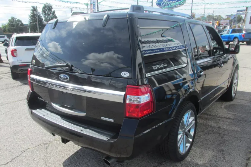 2015 Ford Expedition Platinum photo 1
