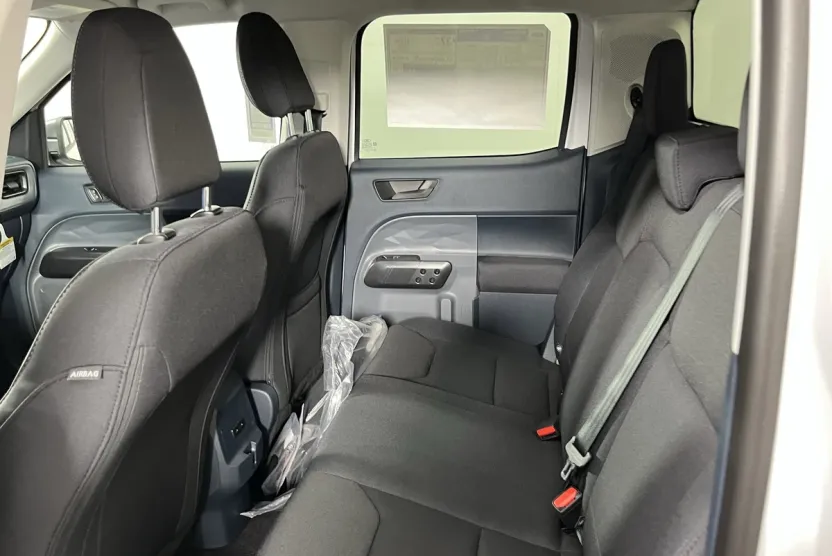 2025 Ford Maverick XL photo 1