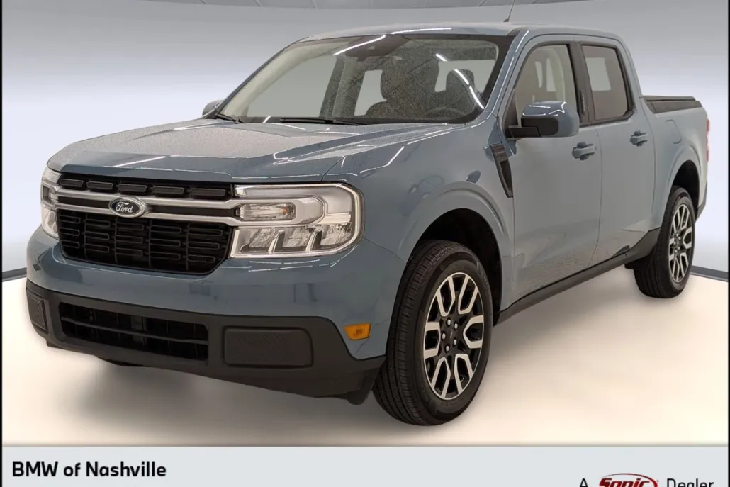 2023 Ford Maverick Lariat photo 1