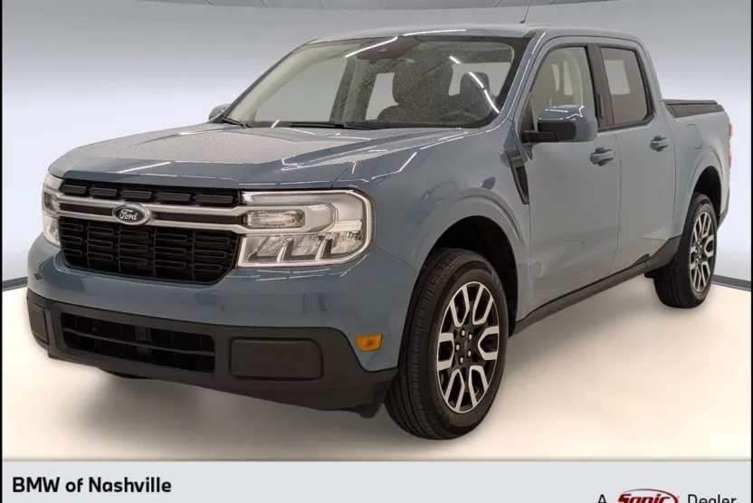2023 Ford Maverick Lariat photo 1
