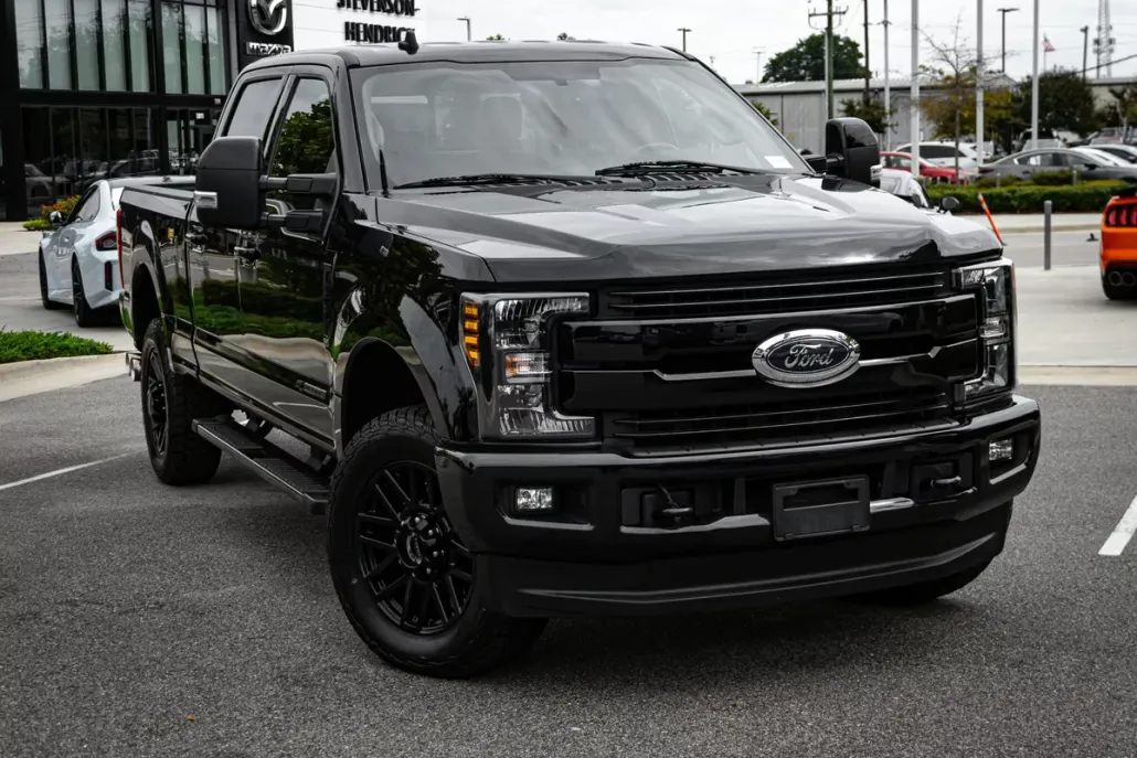 2019 Ford F-350 Lariat photo 1