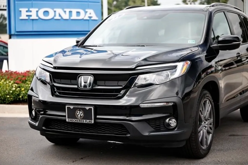 2022 Honda Pilot Sport photo 1