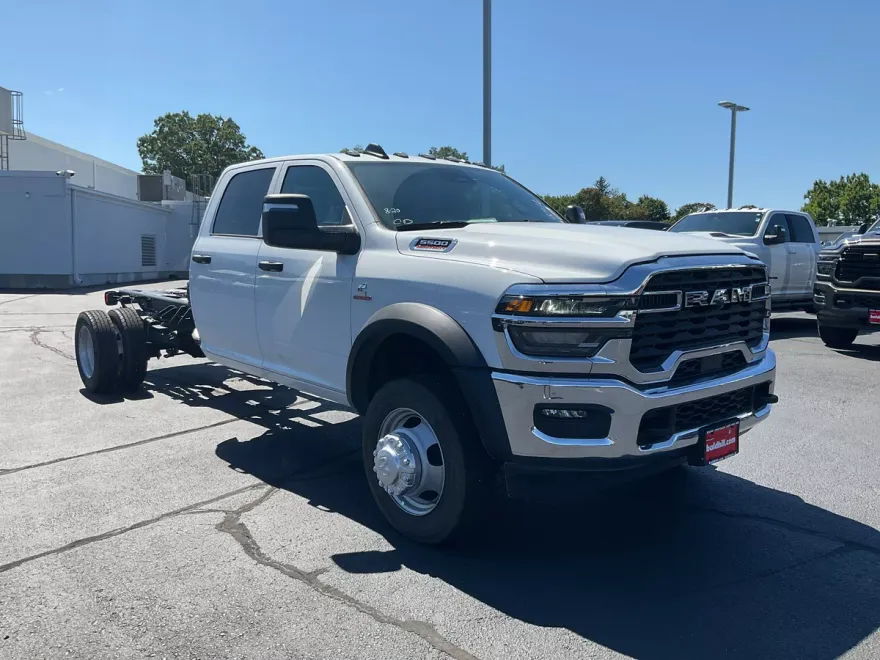 2025 Ram 5500 Tradesman photo 1