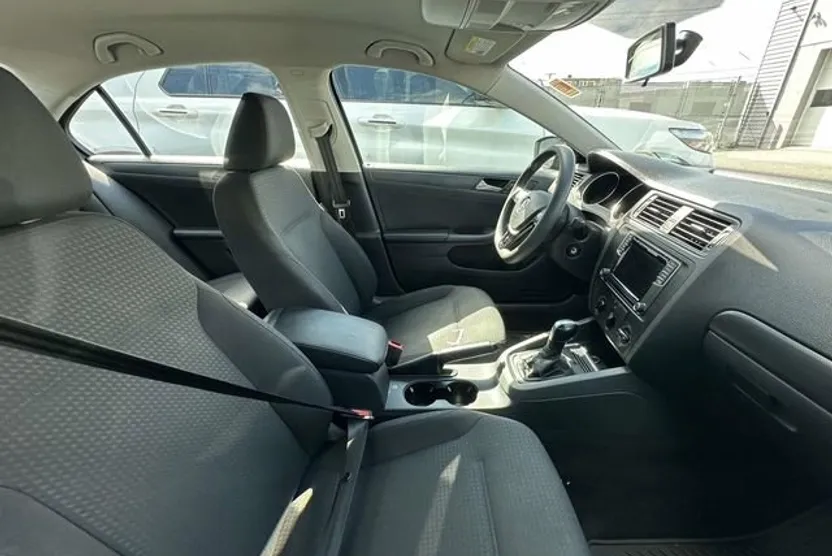 2016 Volkswagen Jetta 1.4T S photo 1