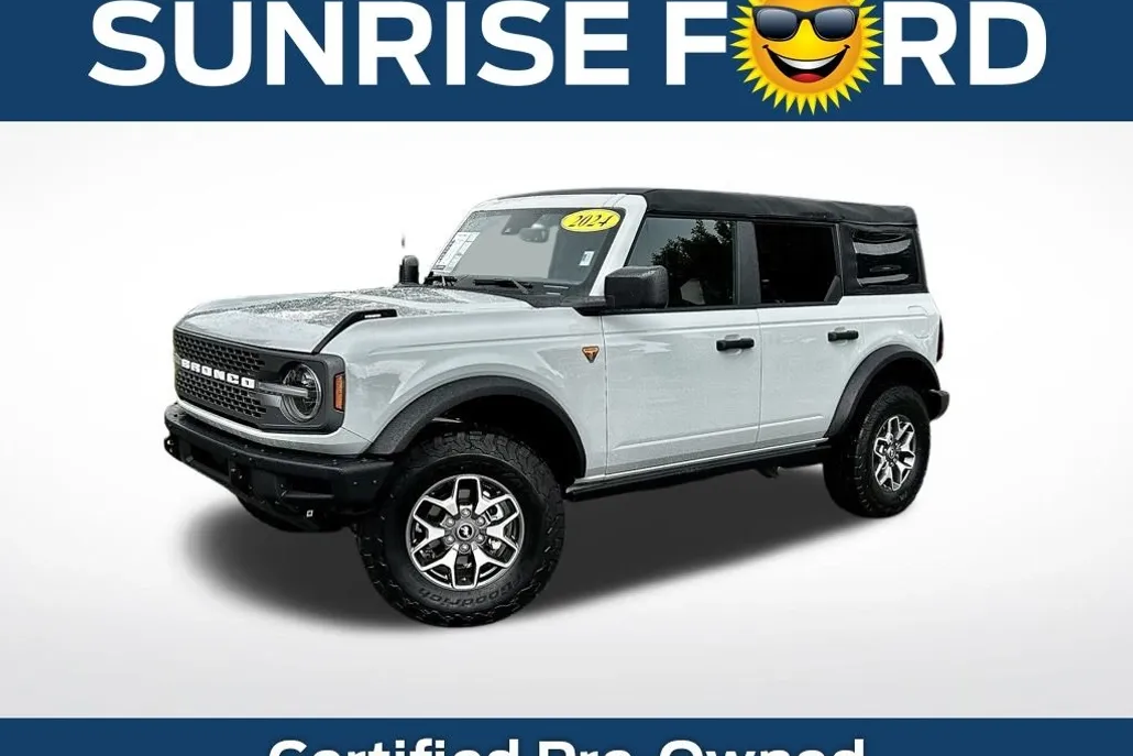 2024 Ford Bronco Badlands photo 1