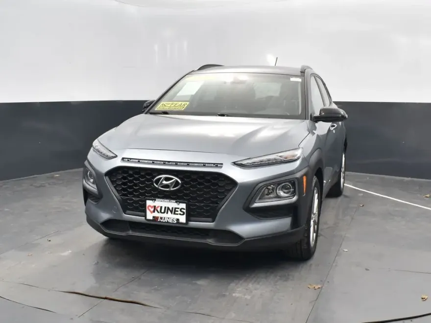 2020 Hyundai Kona SEL photo 1