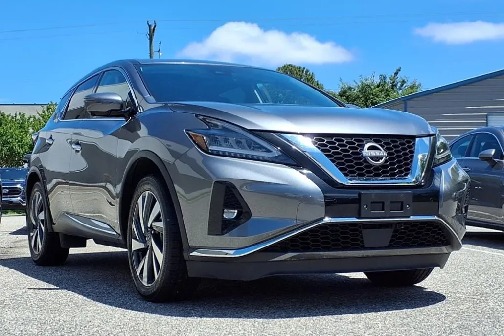 2023 Nissan Murano SL photo 1