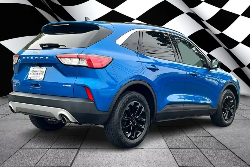2021 Ford Escape SE photo 1
