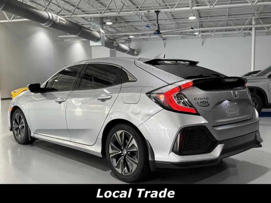 2017 Honda Civic Hatchback EX-L photo 1