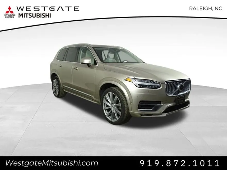 2023 Volvo XC90 AWD Plus photo 1