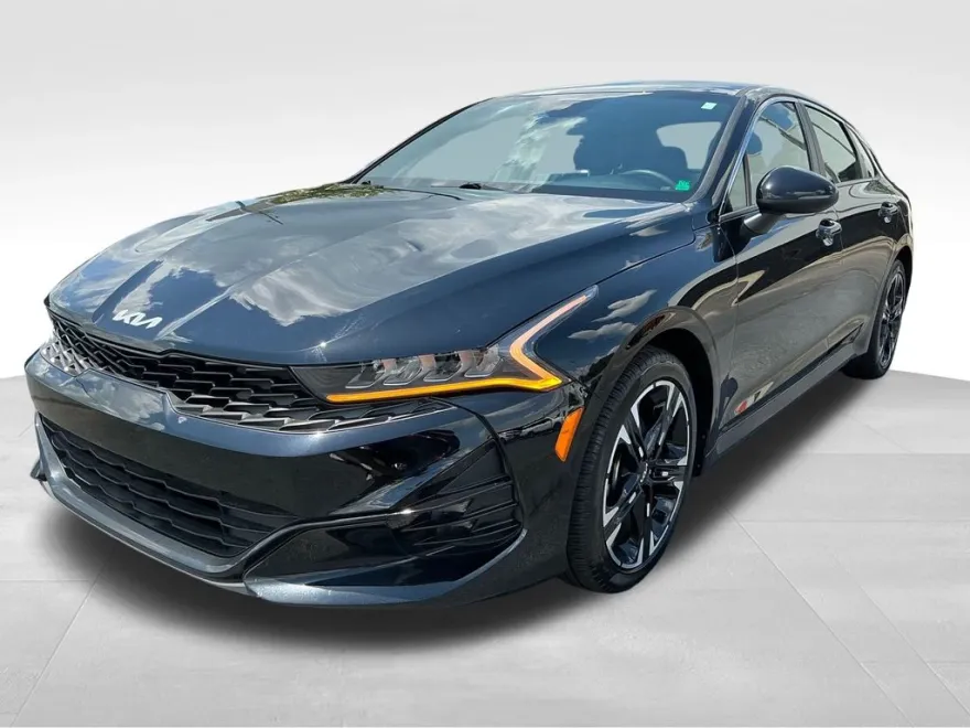 2023 Kia K5 GT-Line photo 1