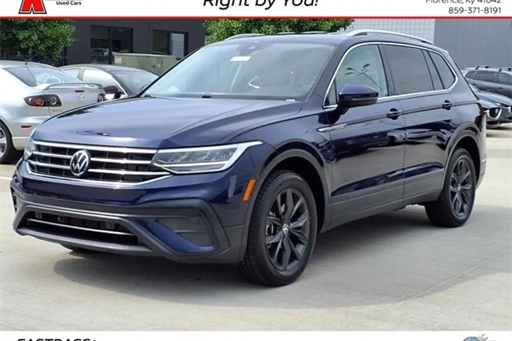2022 Volkswagen Tiguan SE photo 1