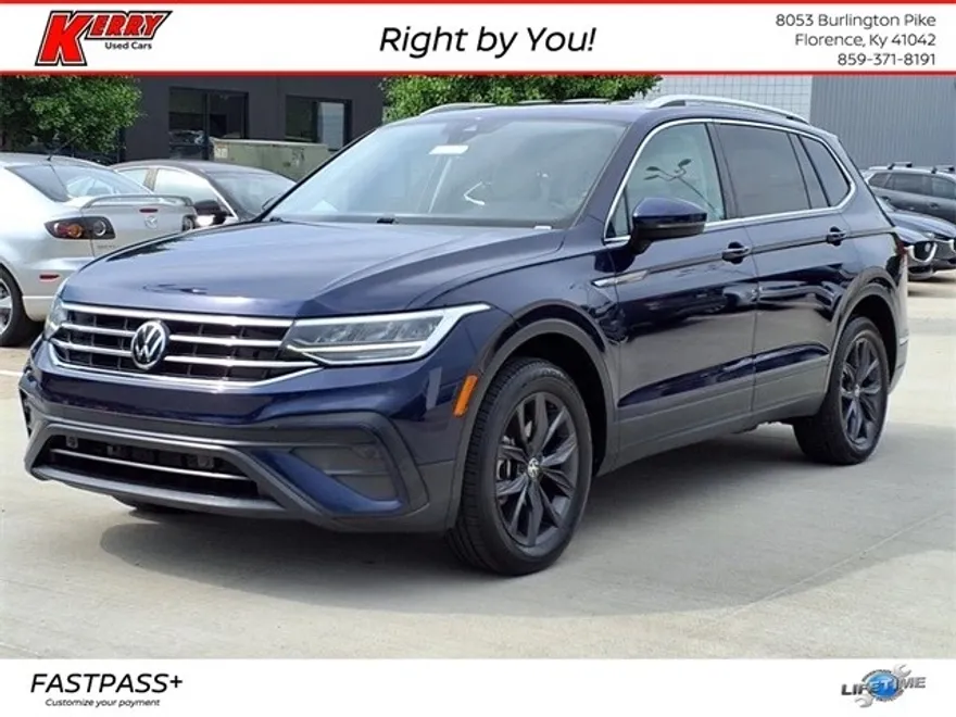 2022 Volkswagen Tiguan SE photo 1