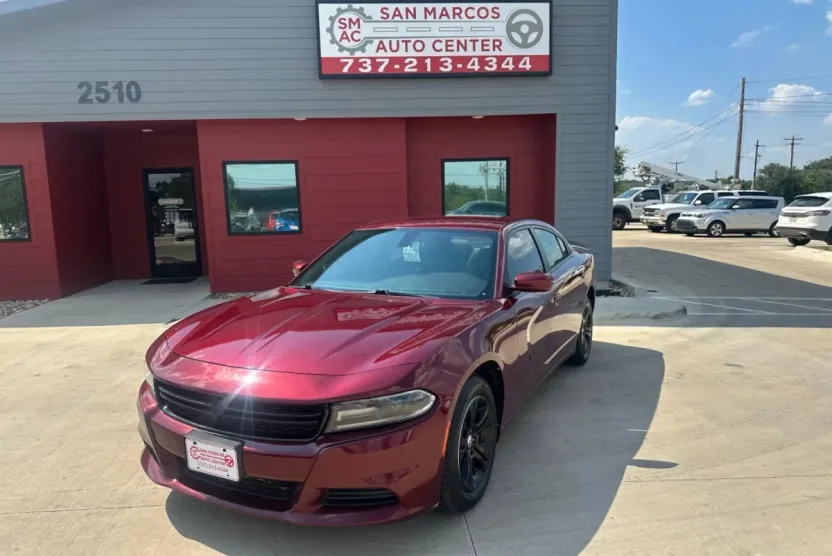 2019 Dodge Charger SXT photo 1