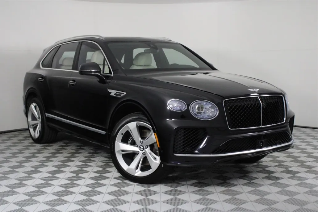 2025 Bentley Bentayga V8 photo 1