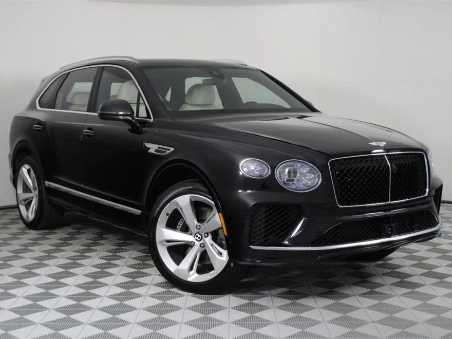 2025 Bentley Bentayga V8 photo 1