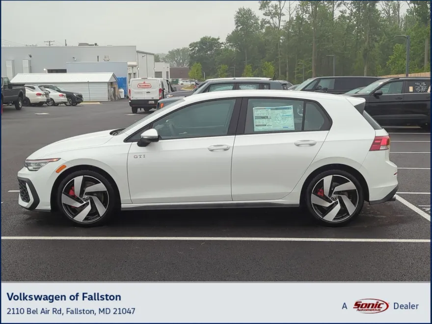 2025 Volkswagen Golf GTI S photo 1