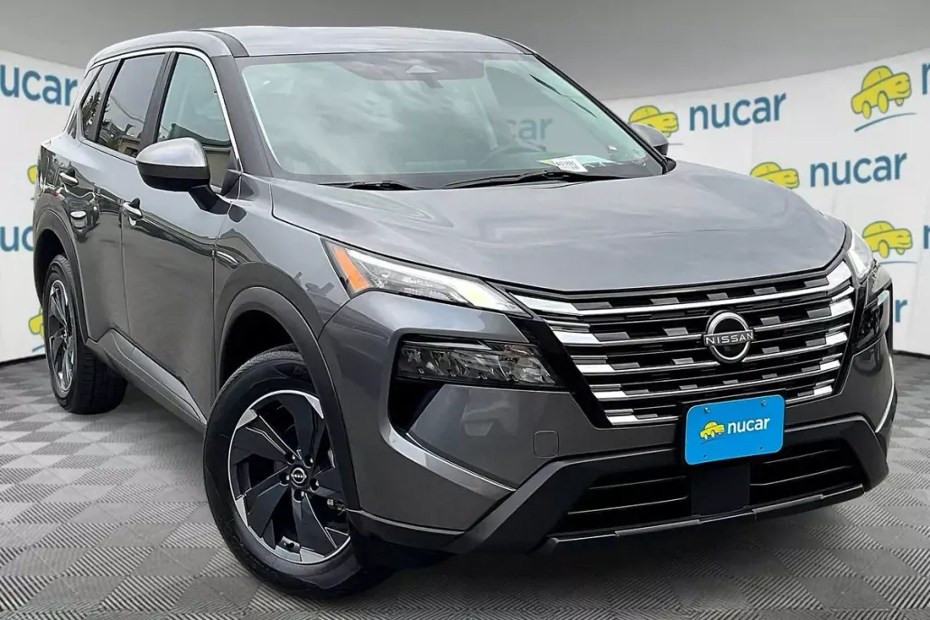 2023 Nissan Rogue SV photo 1