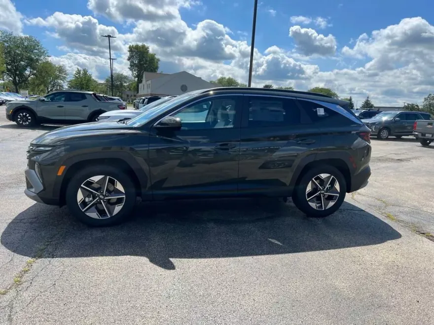 2025 Hyundai Tucson SEL photo 1