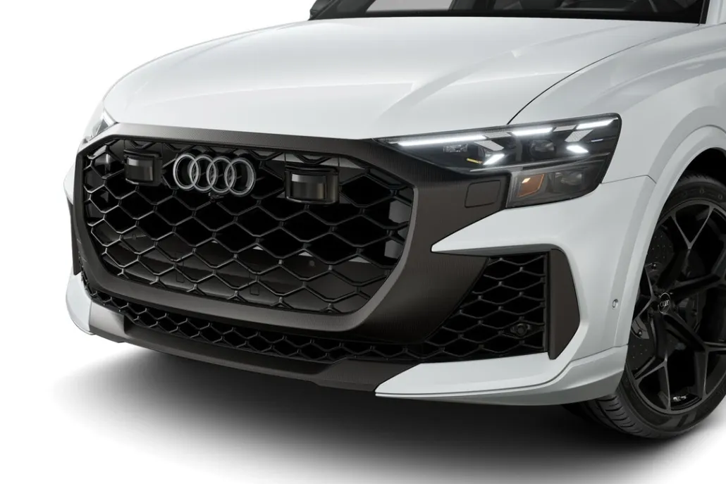 2025 Audi RS Q8 photo 1