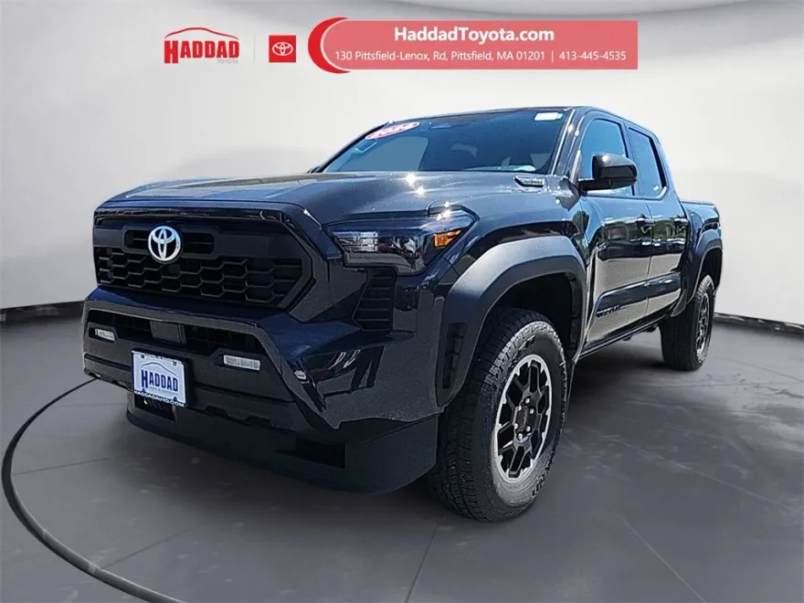2024 Toyota Tacoma TRD Sport photo 1