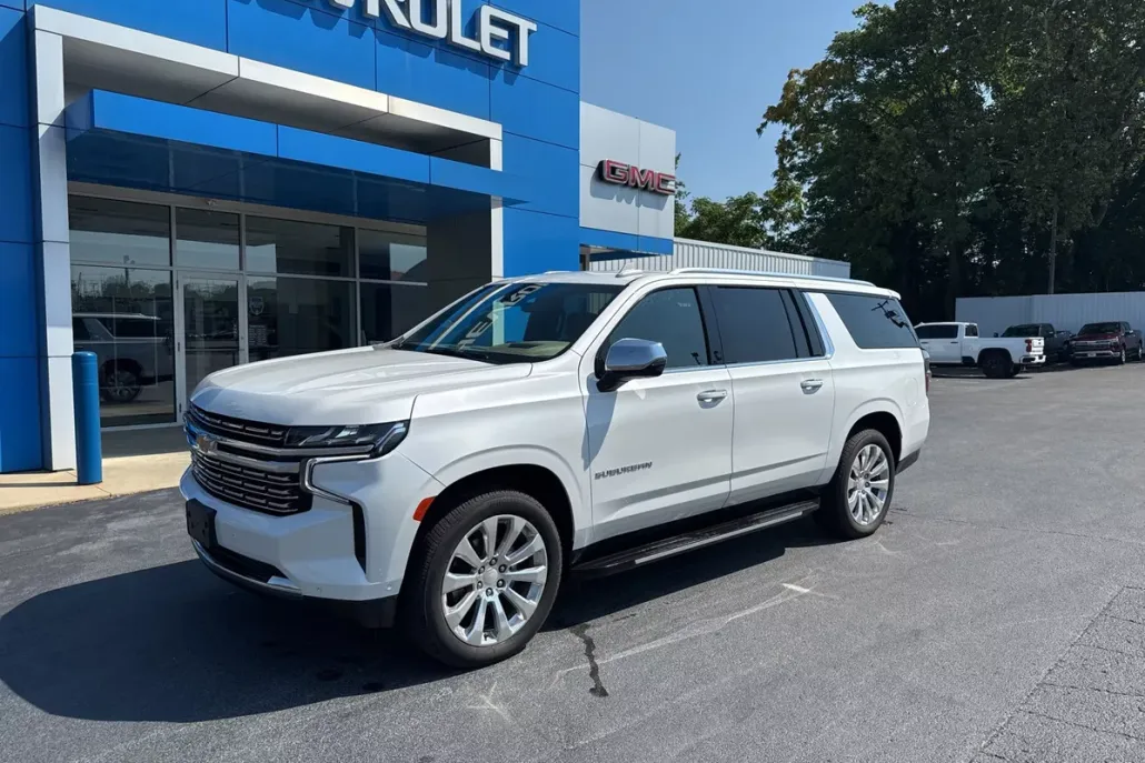 2024 Chevrolet Suburban Premier photo 1