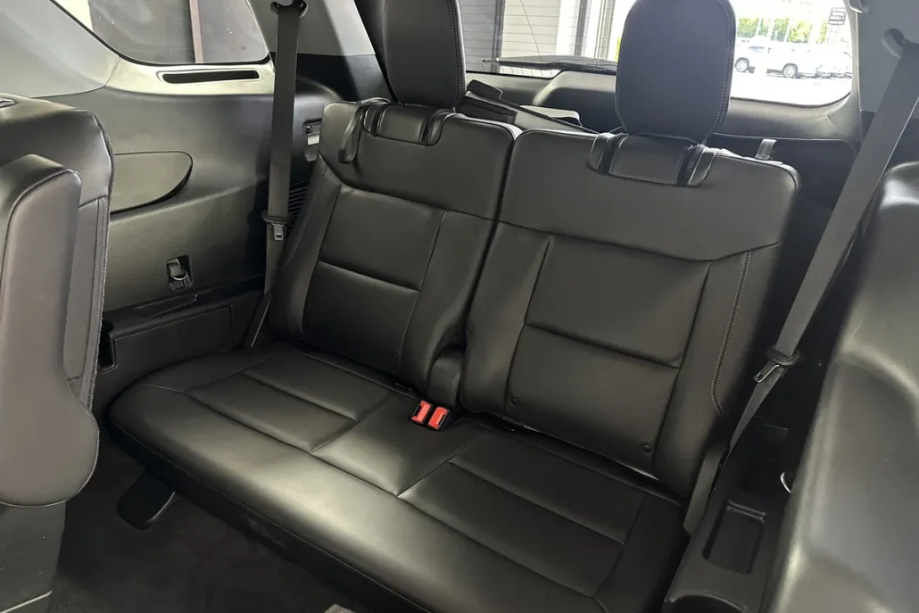 2023 Ford Explorer XLT Sport photo 1