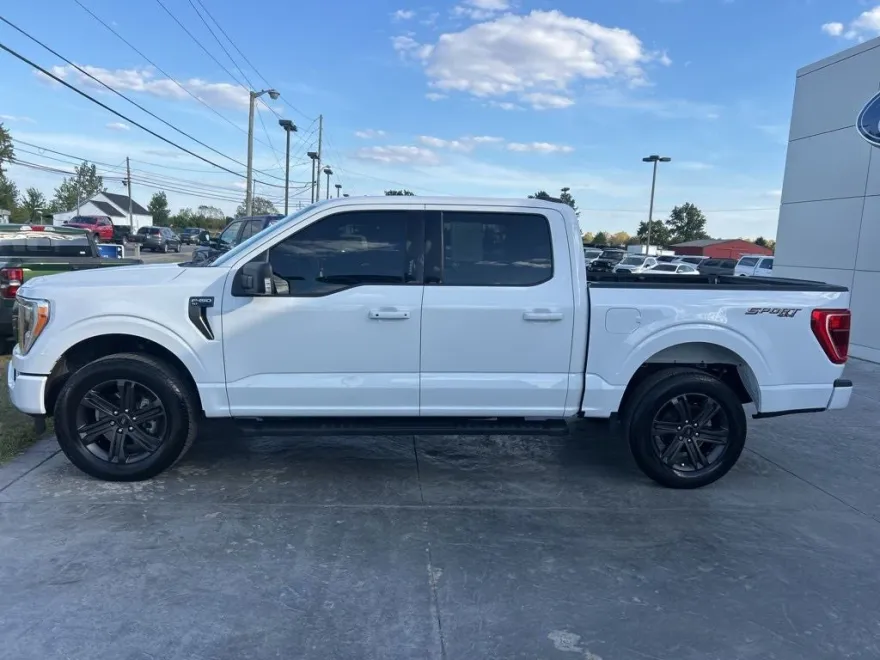 2023 Ford F-150 XLT photo 1