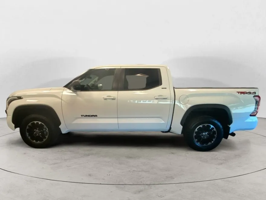 2024 Toyota Tundra SR5 CrewMax photo 1