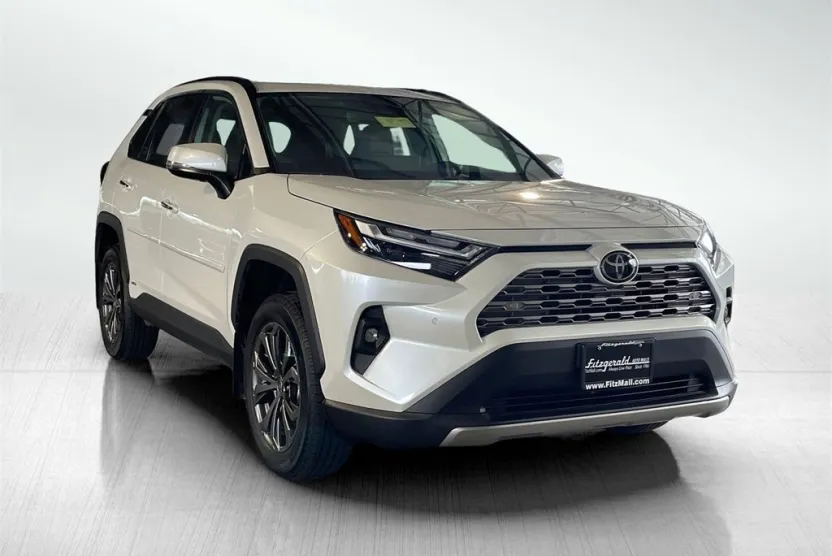 2025 Toyota RAV4 Hybrid Limited photo 1