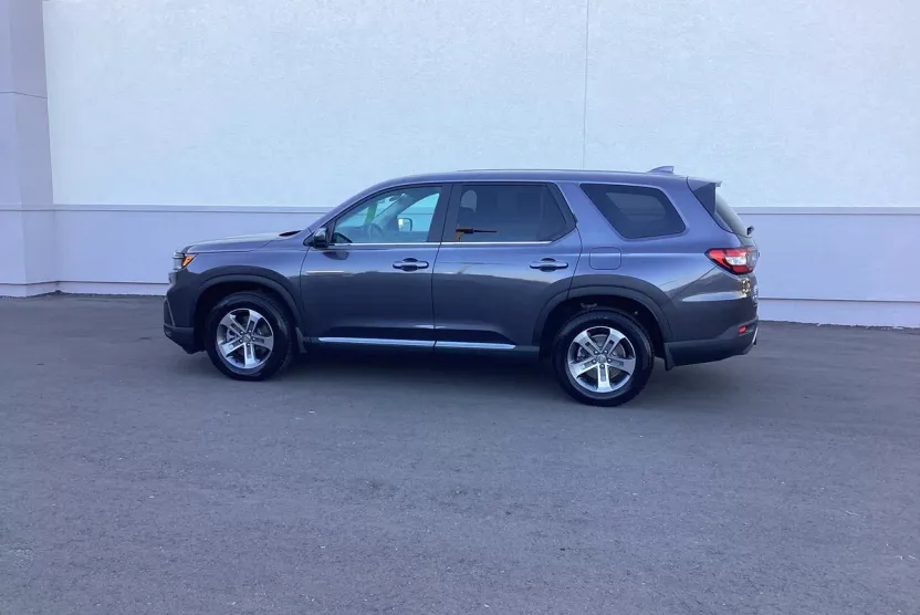2023 Honda Pilot EX-L photo 1