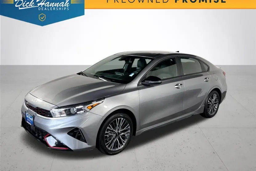 2024 Kia Forte GT-Line photo 1