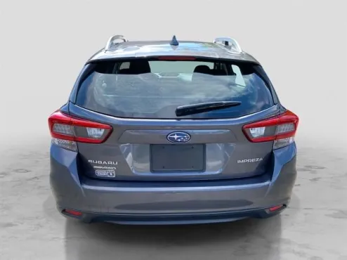 2023 Subaru Impreza Premium photo 4