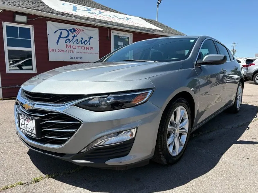 2023 Chevrolet Malibu 1LT photo 1