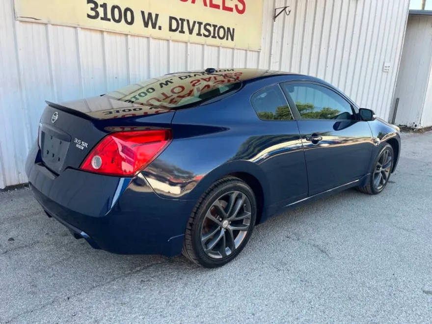 2012 Nissan Altima 3.5 SR photo 1