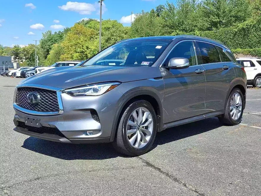 2019 Infiniti QX50 Essential photo 1