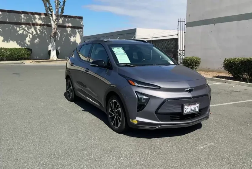 2022 Chevrolet Bolt EUV Premier photo 1