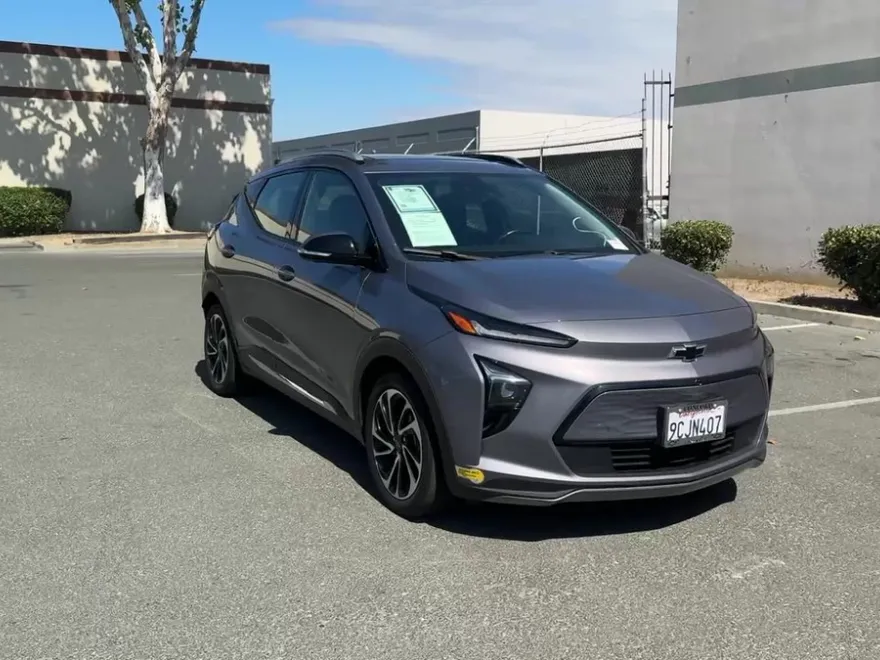 2022 Chevrolet Bolt EUV Premier photo 1