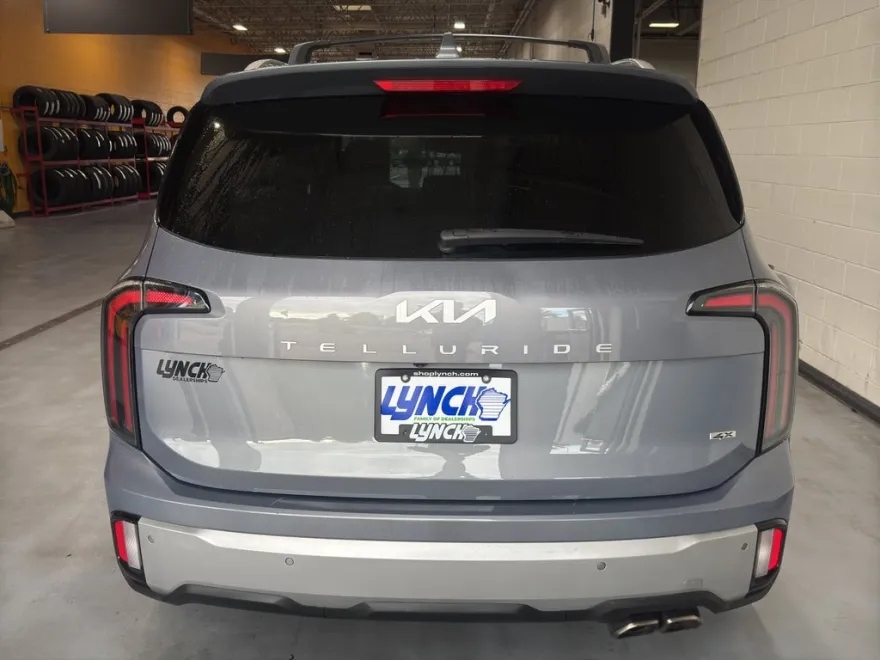 2023 Kia Telluride EX photo 1