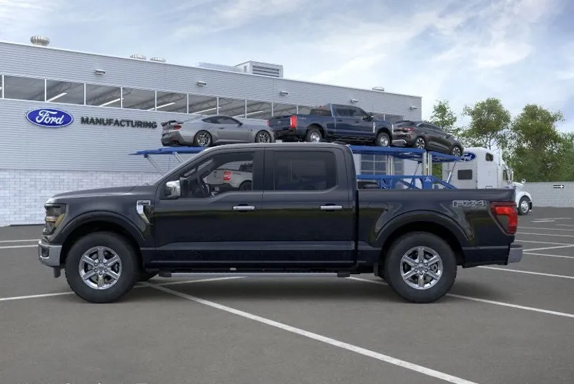 2025 Ford F-150 XLT photo 1