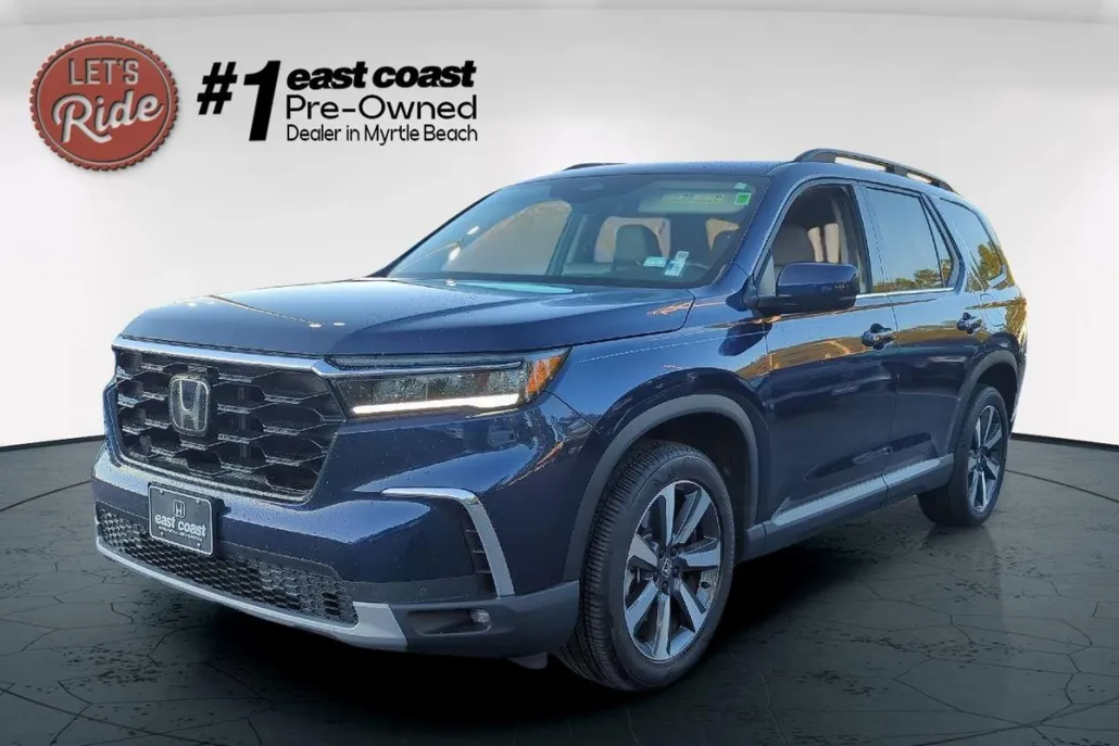 2025 Honda Pilot Touring photo 1