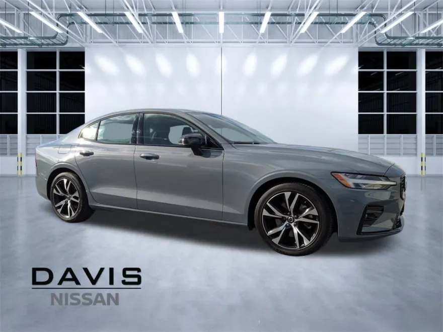2024 Volvo S60 B5 Core photo 1