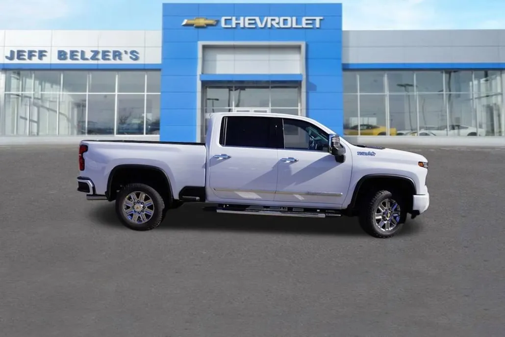 2026 Chevrolet Silverado 3500HD High Country Z71 photo 1