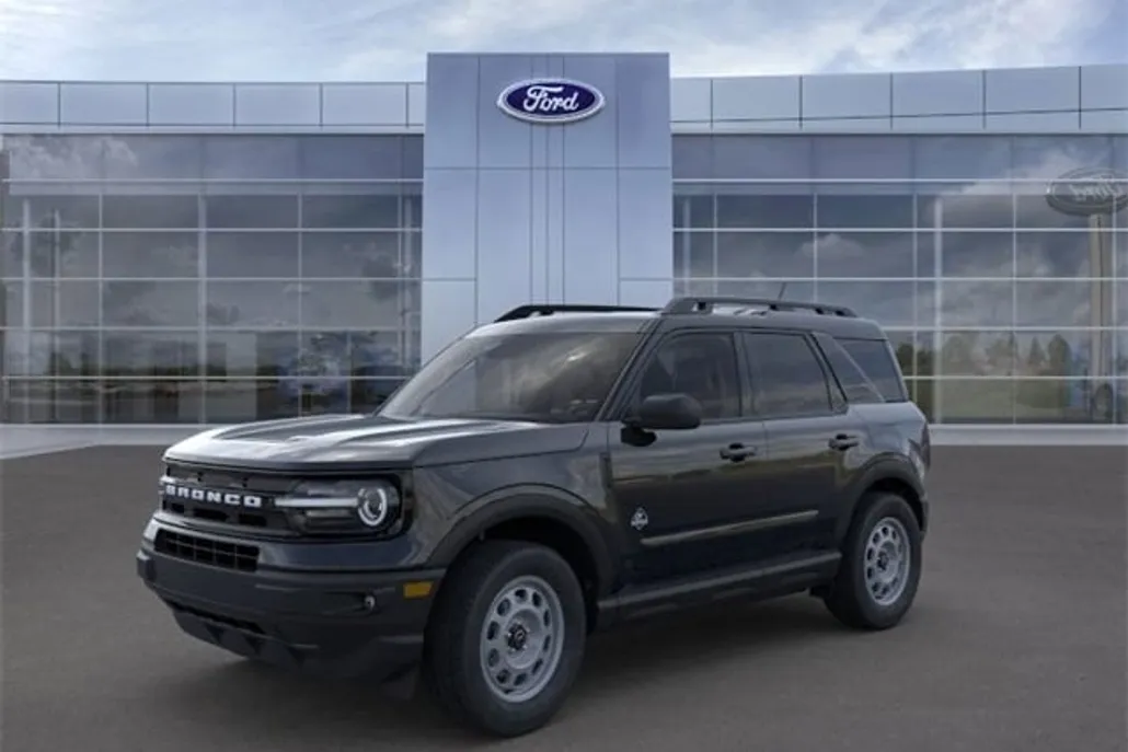 2024 Ford Bronco Sport Outer Banks photo 1