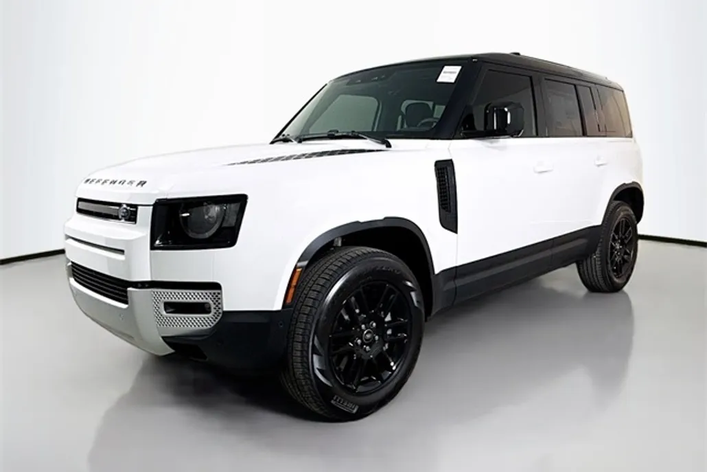 2025 Land Rover Defender 110 S photo 1