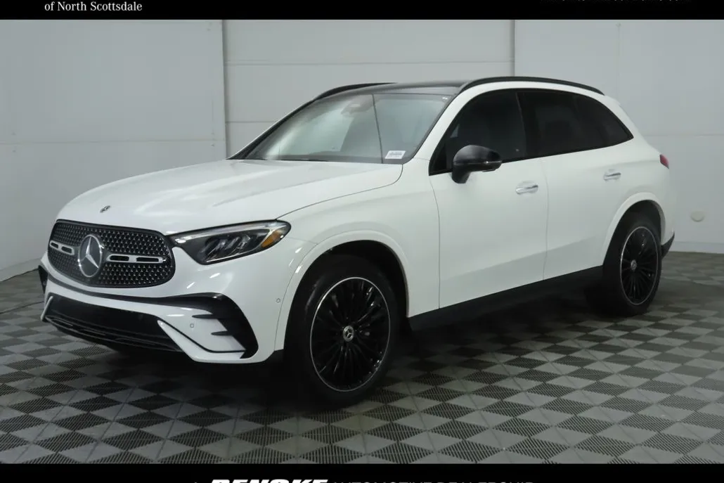 2026 Mercedes Benz GLC 300 photo 1