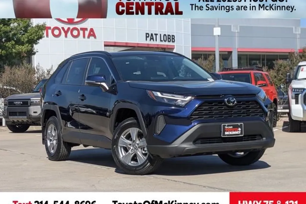 2025 Toyota RAV4 Hybrid XLE photo 1